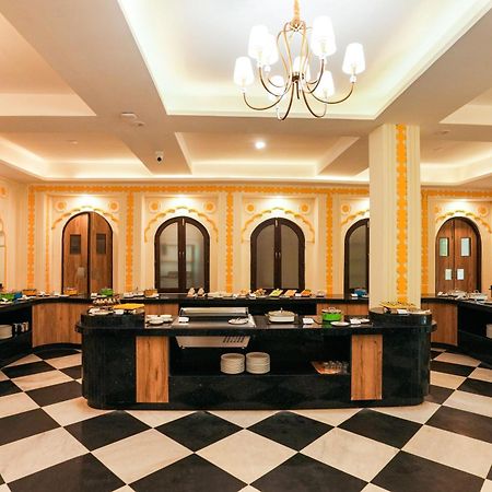 Club Mahindra Bharatpur Hotel Bagian luar foto
