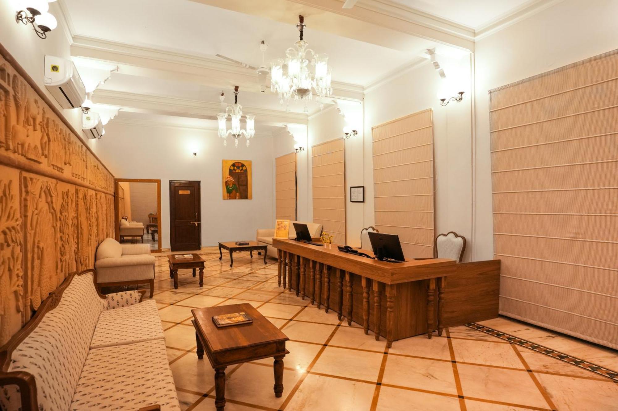Club Mahindra Bharatpur Hotel Bagian luar foto